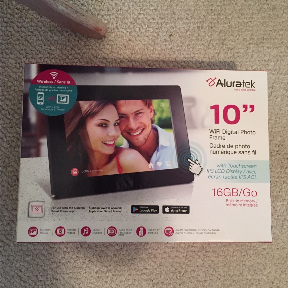 Aluratek 10 inch WiFi digital photo frame